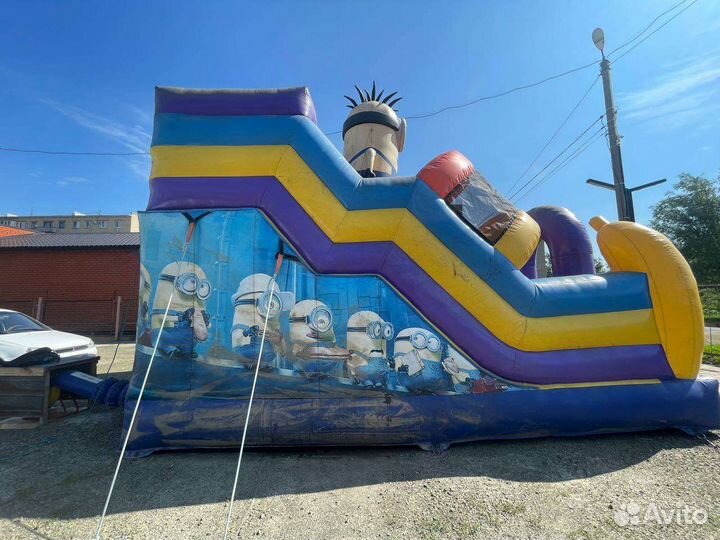 Батут миньоны 3д