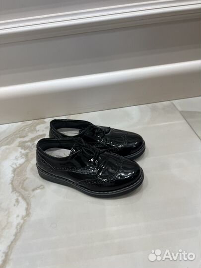 Туфли для мальчика лакированные 30 размер
