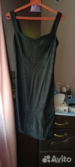 Продаю платья