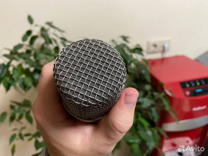 Студийный микрофон Rode Broadcaster