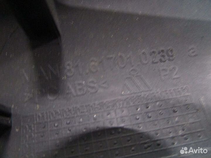 Накладка торпедо MAN 81617010239