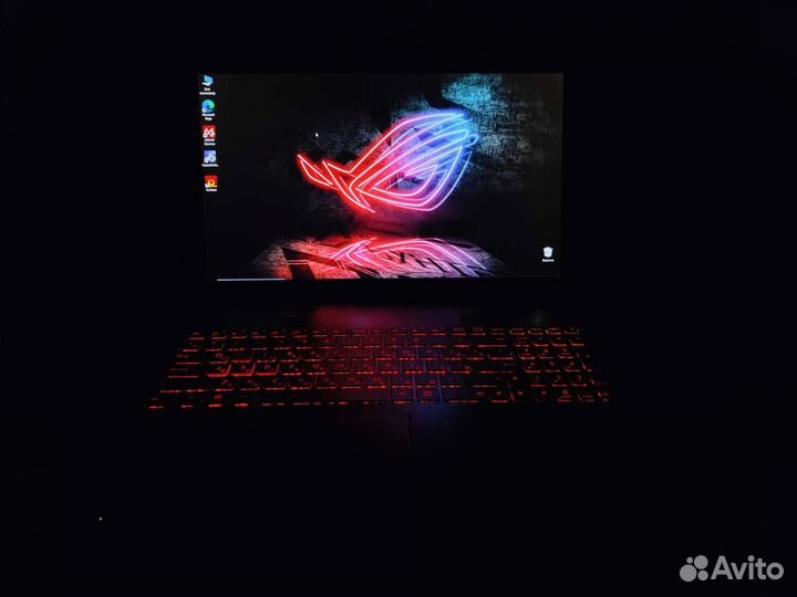 Asus ROG 15.6 IPS / Core i5 / 16GB / GTX960 / SSD