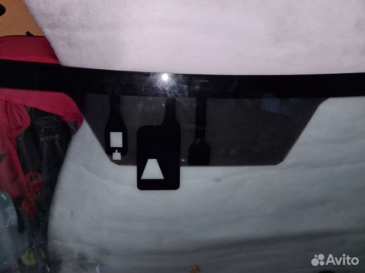 Стекло лобовое Тойота Хайлендер 14-19