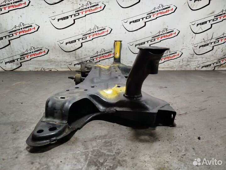 Балка Двигатель подрамник toyota. succeed vitz will cypha will VI yaris yaris verso. NLP51V NNP10 NN