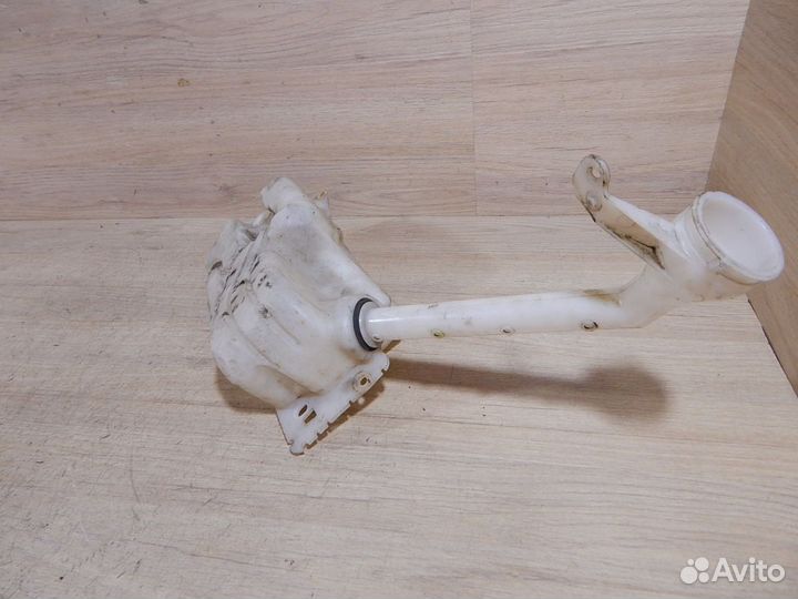 Бачок омывателя Nissan Qashqai J10