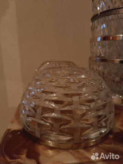 Хрустальная ваза