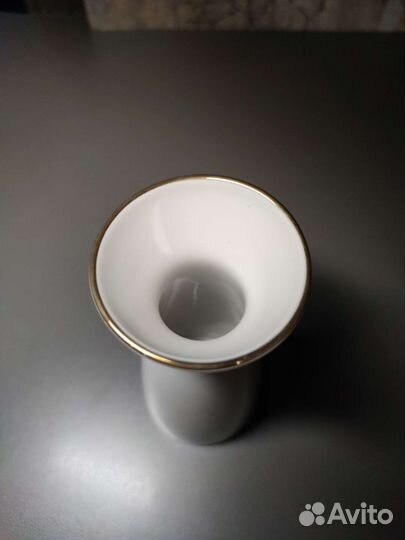 Ваза из фарфора