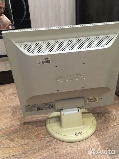 Монитор Philips 19 diagonal
