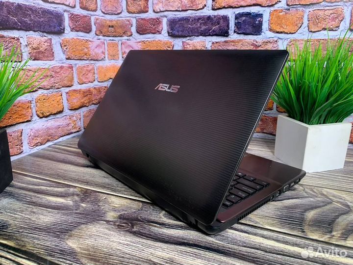 Игровой ноутбук Asus Core i5/8gb/SSD/GeForce 610M