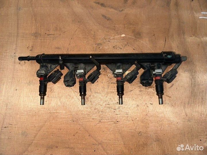 Топливная рейка Citroen C4 1.6 5FW 2009