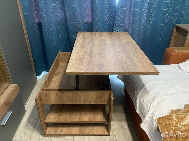 Журнальный столик