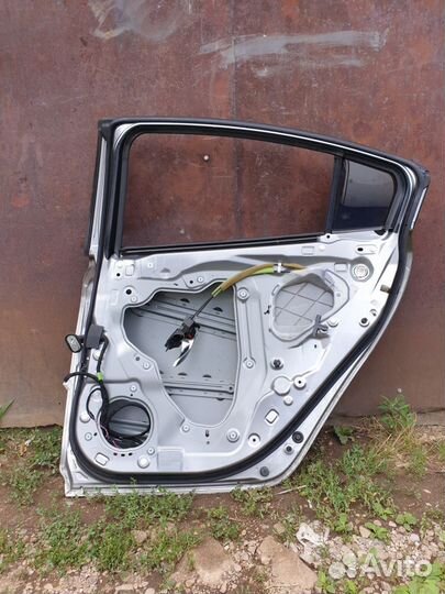 Дверь задняя правая Mazda 6
