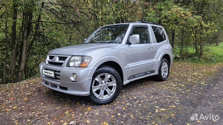 Mitsubishi Pajero 3.2 AT, 2003, 182 500 км