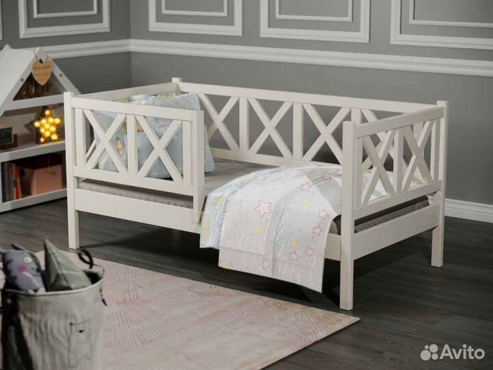 Кроватка детская с бортиком берёза софа