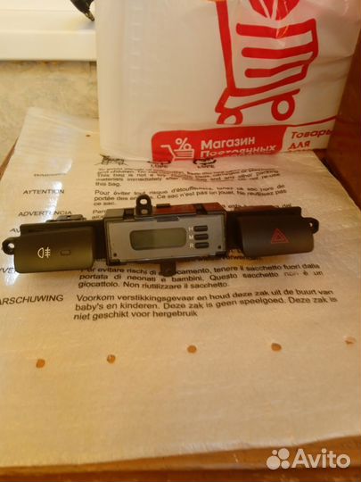 Часы на панель передней консоли kia sportage 2