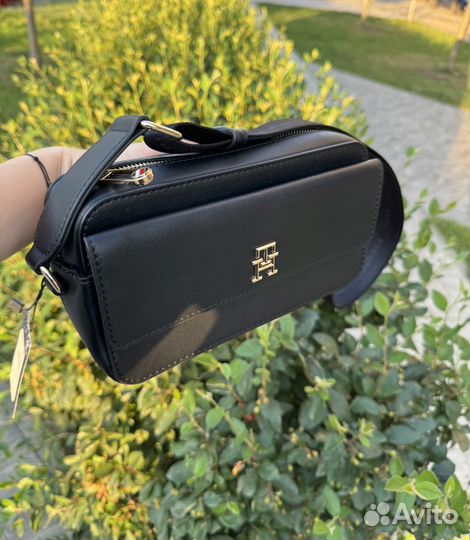 Сумка tommy hilfiger кроссбоди