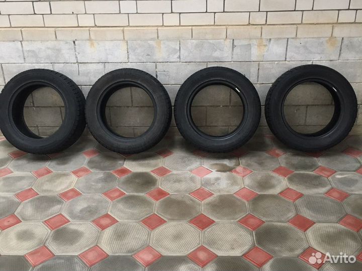 Dunlop Winter Maxx WM02 225/55 R16 110Q