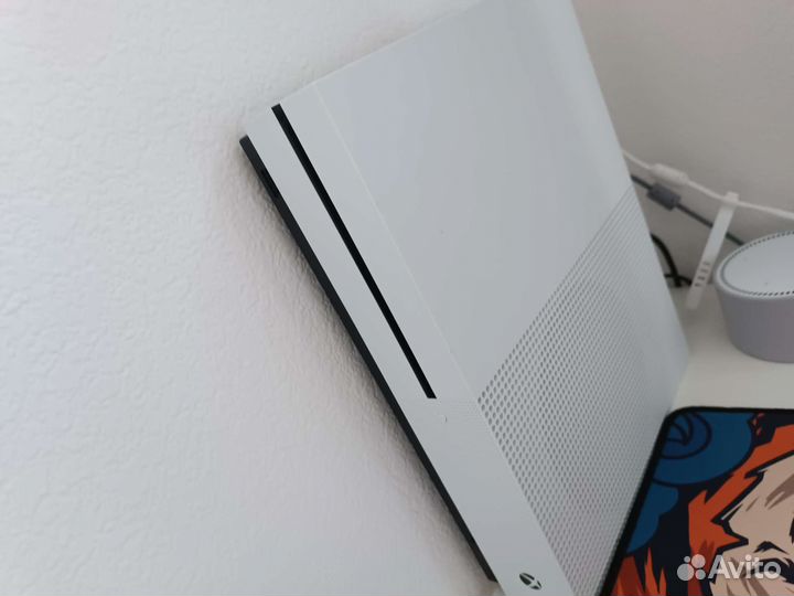 Xbox One s 1tb с играми