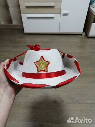 Шляпа для новогоднего карнавала