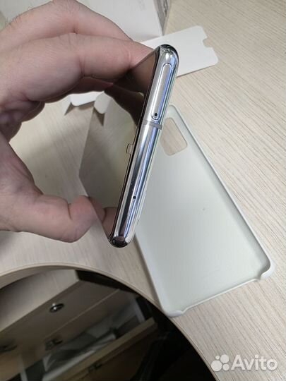 Samsung Galaxy S20 FE, 6/128 ГБ