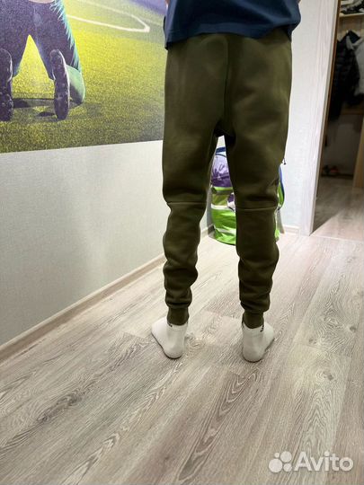 Спортивные штаны nike tech fleece