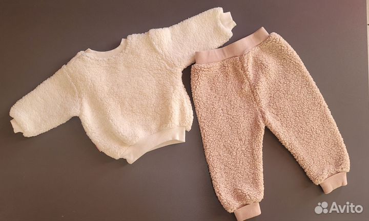 Комплект одежды новый 74