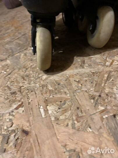 Роликовые коньки