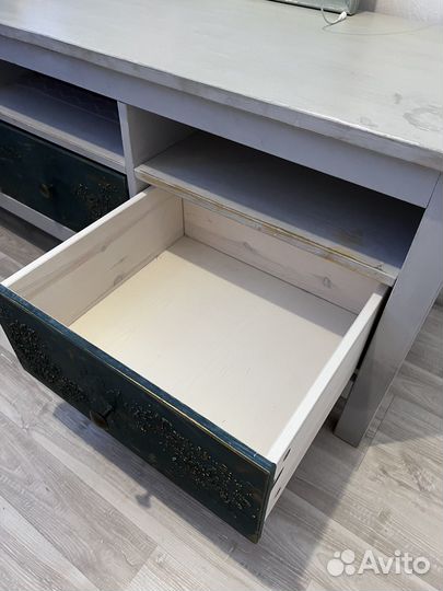 Тумба под телевизор