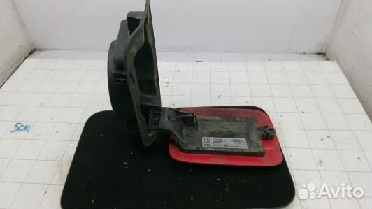 Лючок бака audi A5 1 (80P17IC01)