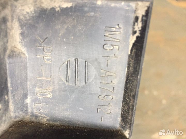 Кронштейн заднего бампера Форд Фокус Ford Focus 1