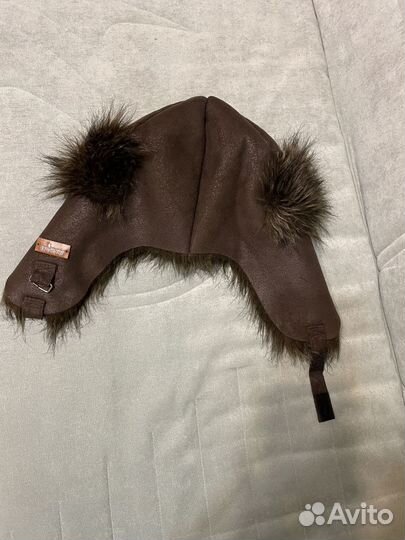 Шапка-ушанка женская из эко-кожи