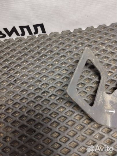 Крепление проводки Volvo FH4 21532168