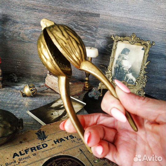 Антиквариат из Европы. Орехокол, Германия