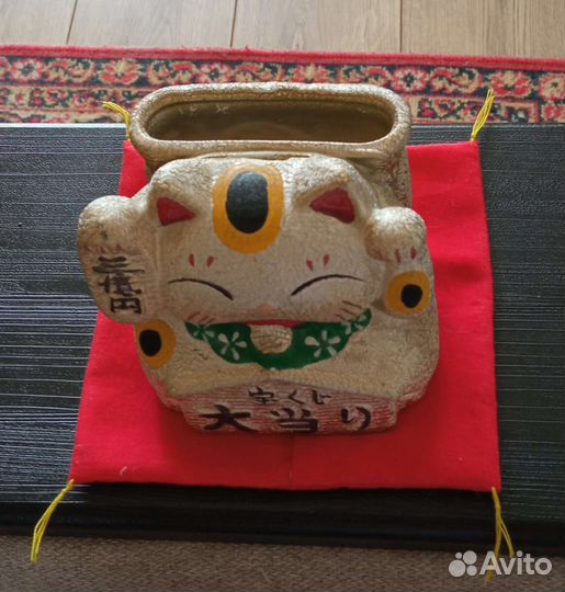 Копилка японская