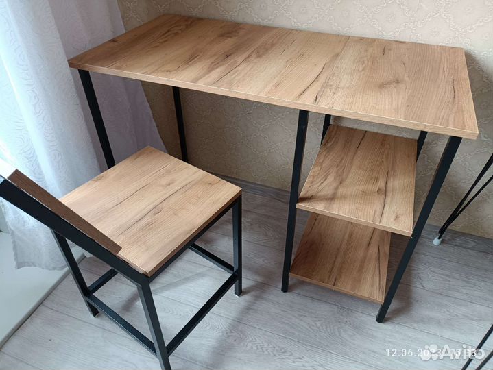 Мебель столы и стулья