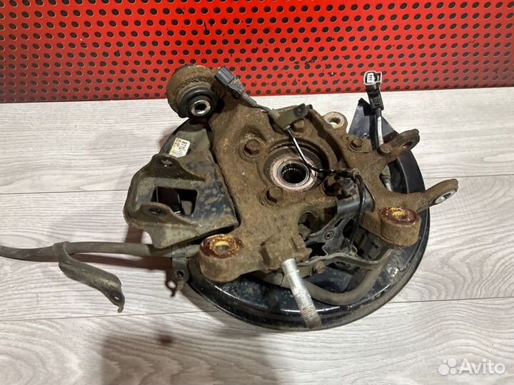 Кулак задний левый Lexus Rx 4 450Н 2018