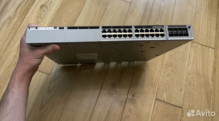 Cisco C9300–24P