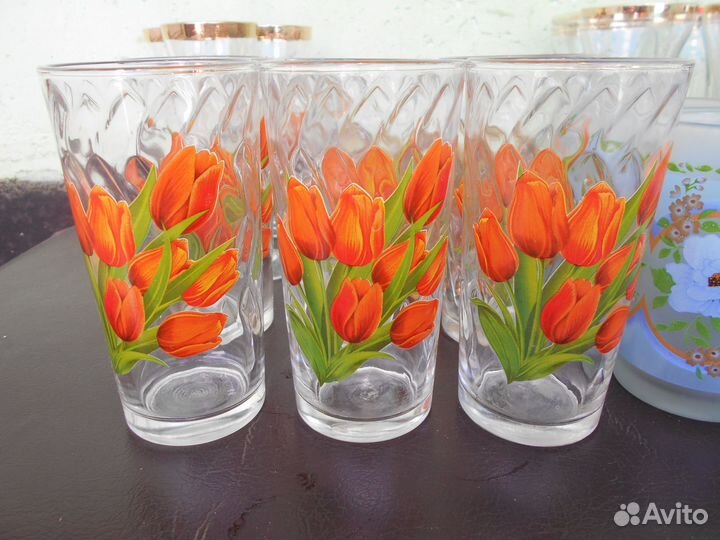Стаканы с рисунком, рюмки, бокалы