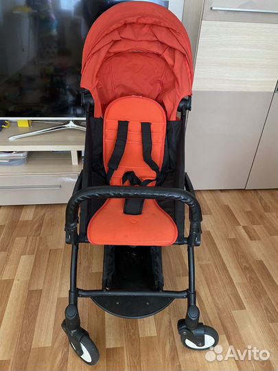 Прогулочная коляска yoya