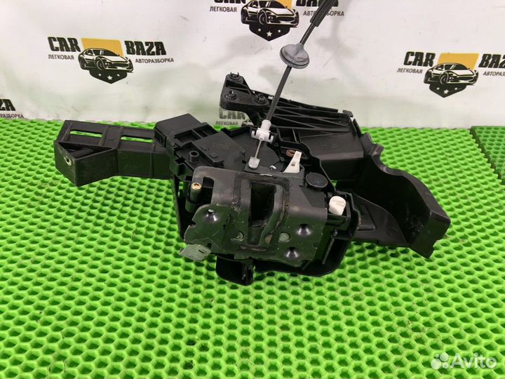 Замок двери задней правой R Ford Focus