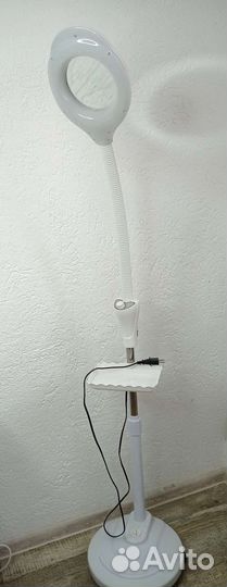 Лампа лупа с регулировкой яркости