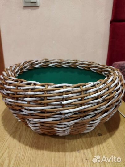 Кашпо из ротанга напольное