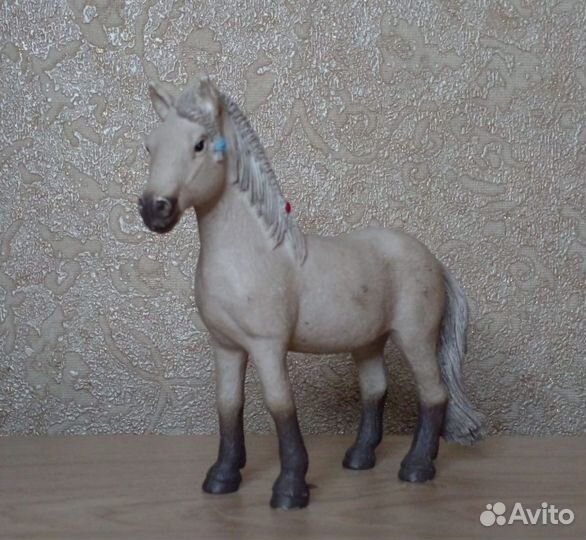 Лошади schleich