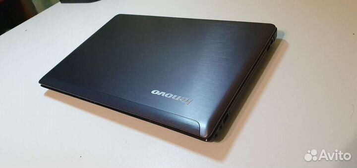 Lenovo z575 4 ядра /2 видеокарты /6Gb ram