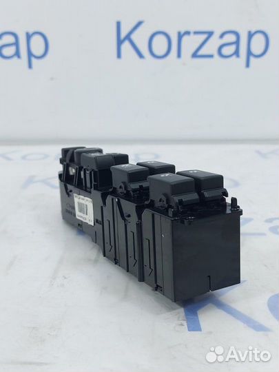 Блок управления стеклоподъемниками Kia Mohave HM