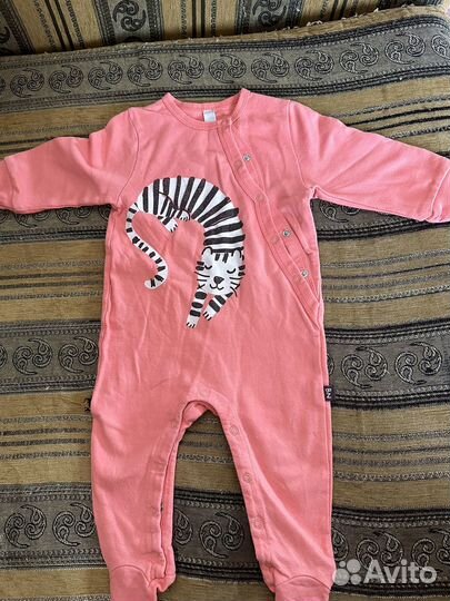 Комбинезон на девочку 6 -9мес