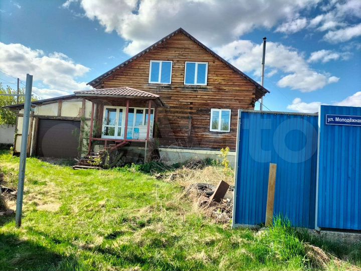 Коттедж 325 м² на участке 15 сот.