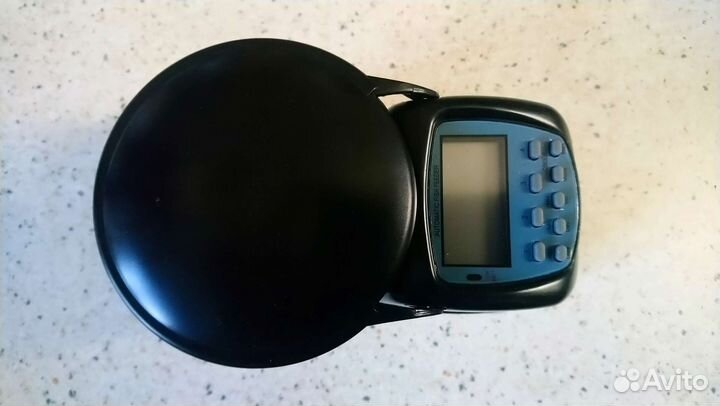 Автоматическая кормушка для рыб