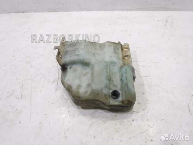 Бачок омывателя Крайслер