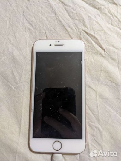 Телефон iPhone 6s
